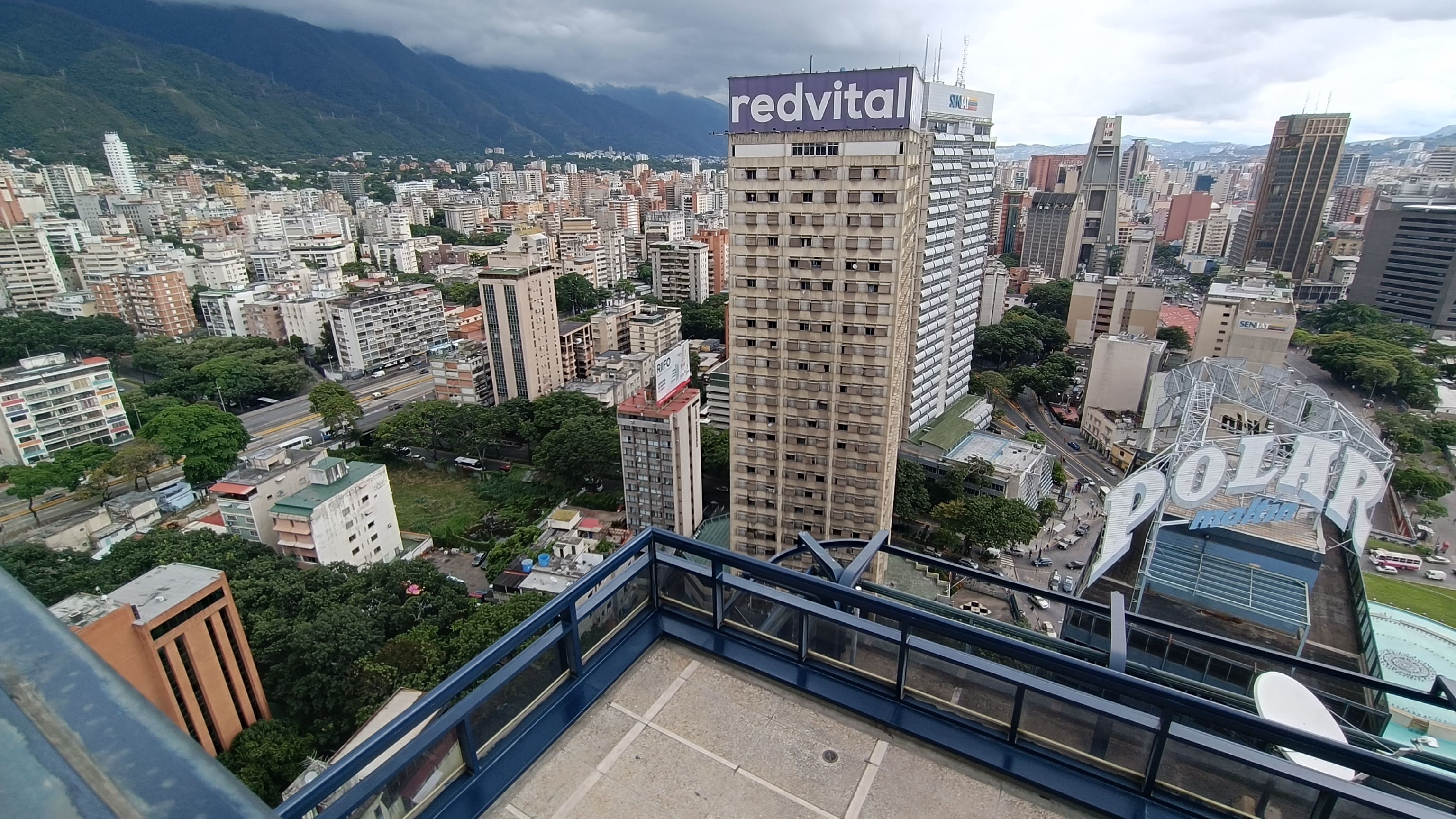 Terraza vista letrero